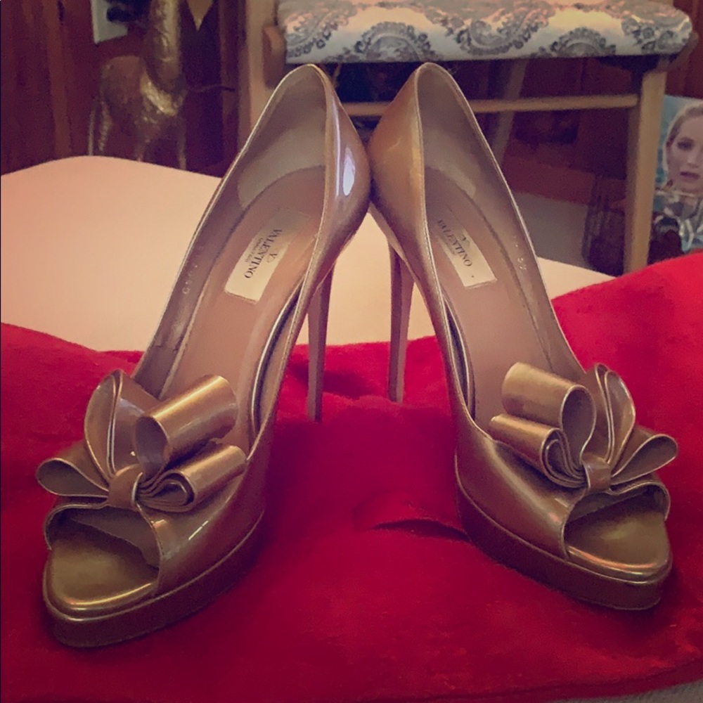 Valentino d’orsay pump